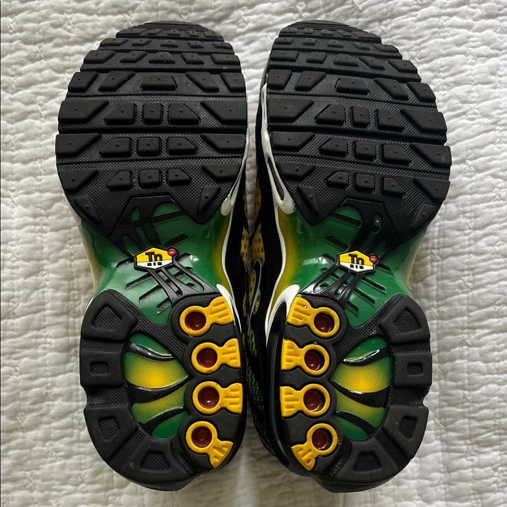 Nike Air Max Plus Varsity Maize - Picture 5 of 6